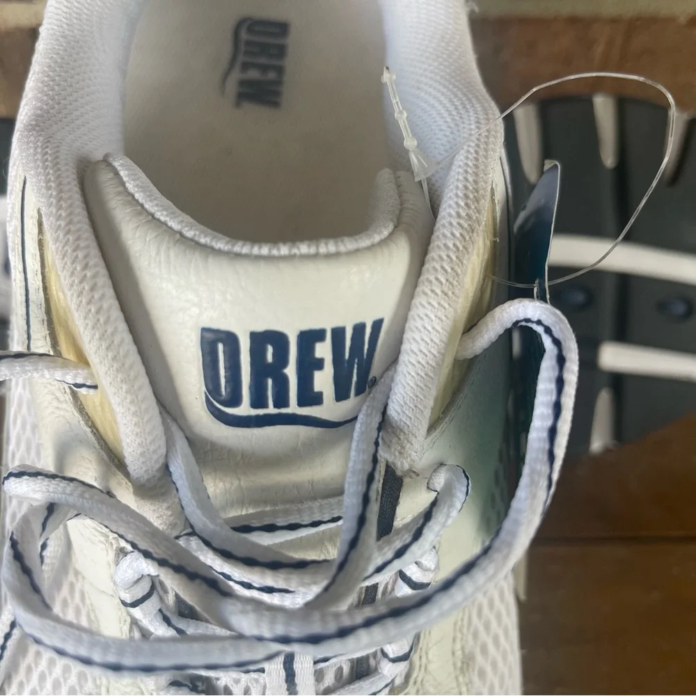 DREW new without